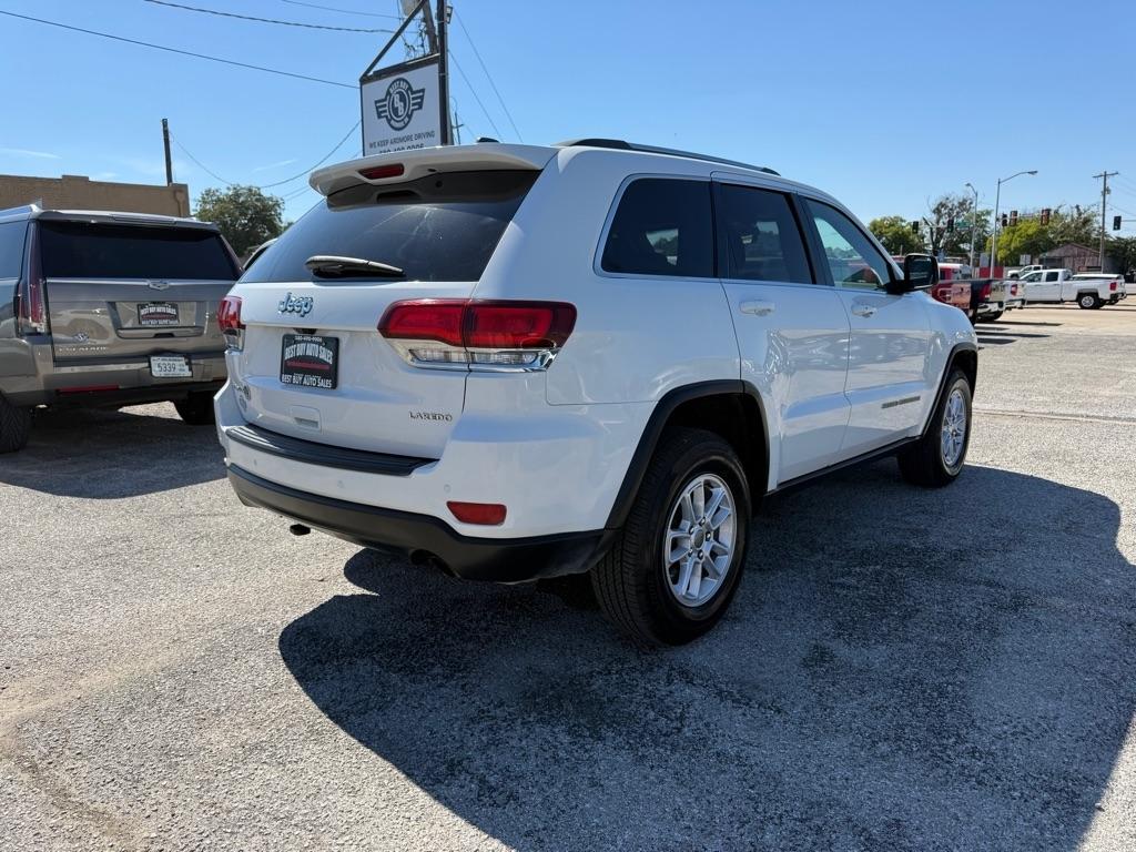 Jeep Grand Cherokee photo 3