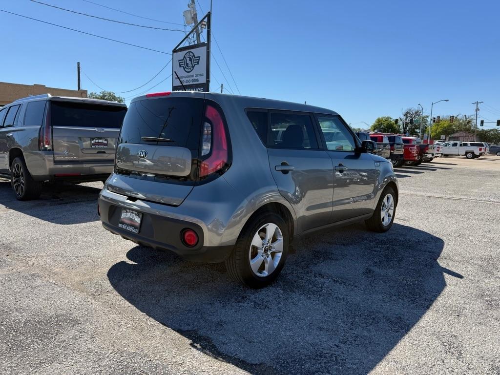Kia Soul photo 3