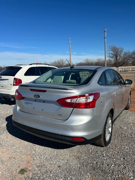 Ford Focus SEL Sedan 2012