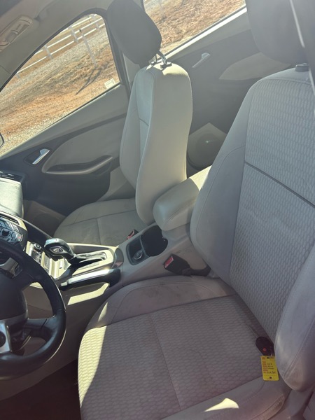 Ford Focus SEL Sedan 2012