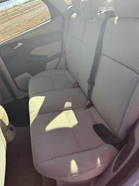 Ford Focus SEL Sedan 2012