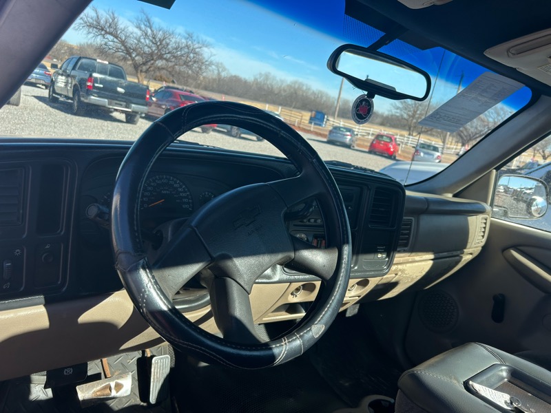 Chevrolet Silverado 1500 Work Truck Long Bed 2WD 2004