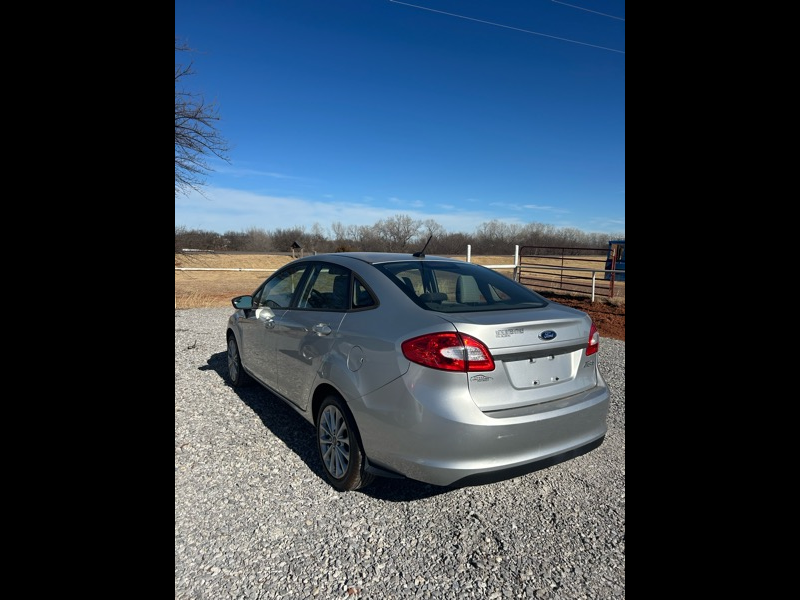 2013 Ford Fiesta S Sedan