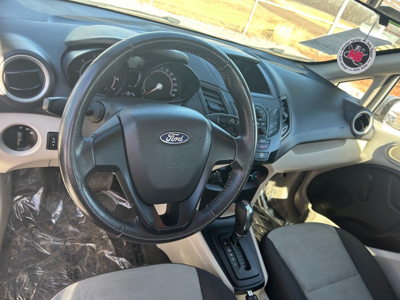 Ford Fiesta S Sedan 2013