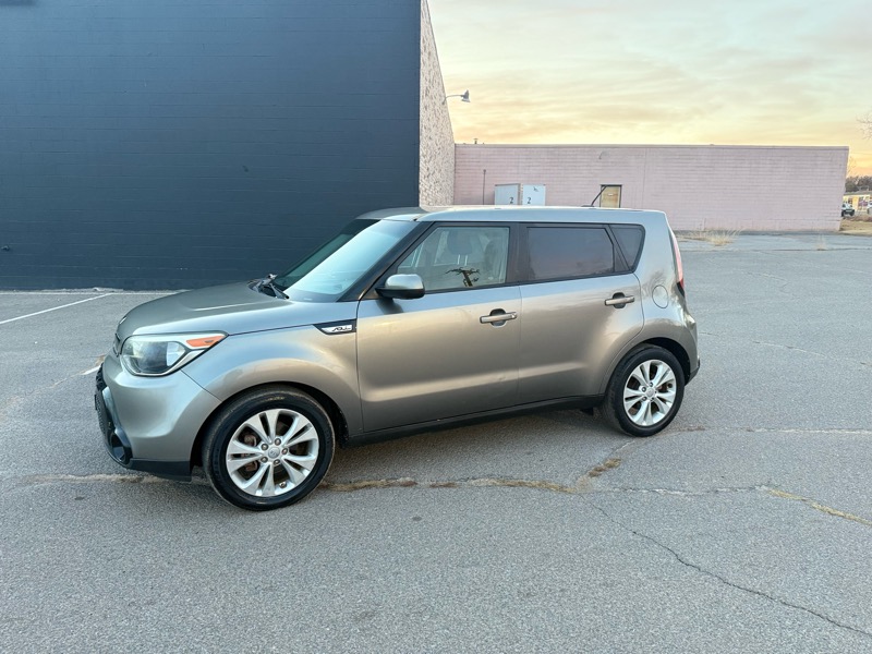 2016 Kia Soul +