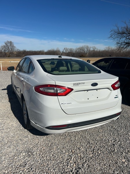 Ford Fusion SE 2013