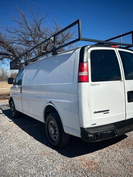 Chevrolet Express 2500 Cargo 2011