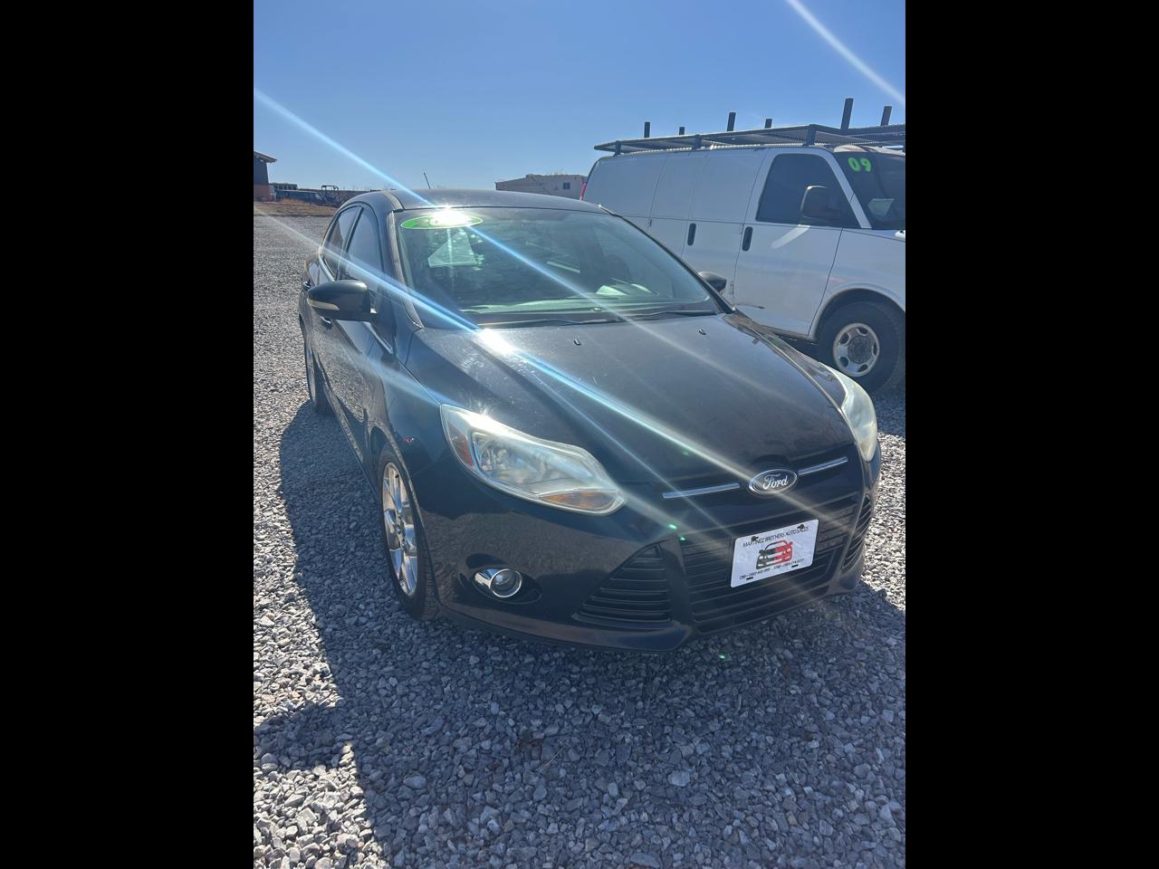 Ford Focus SEL Sedan 2012