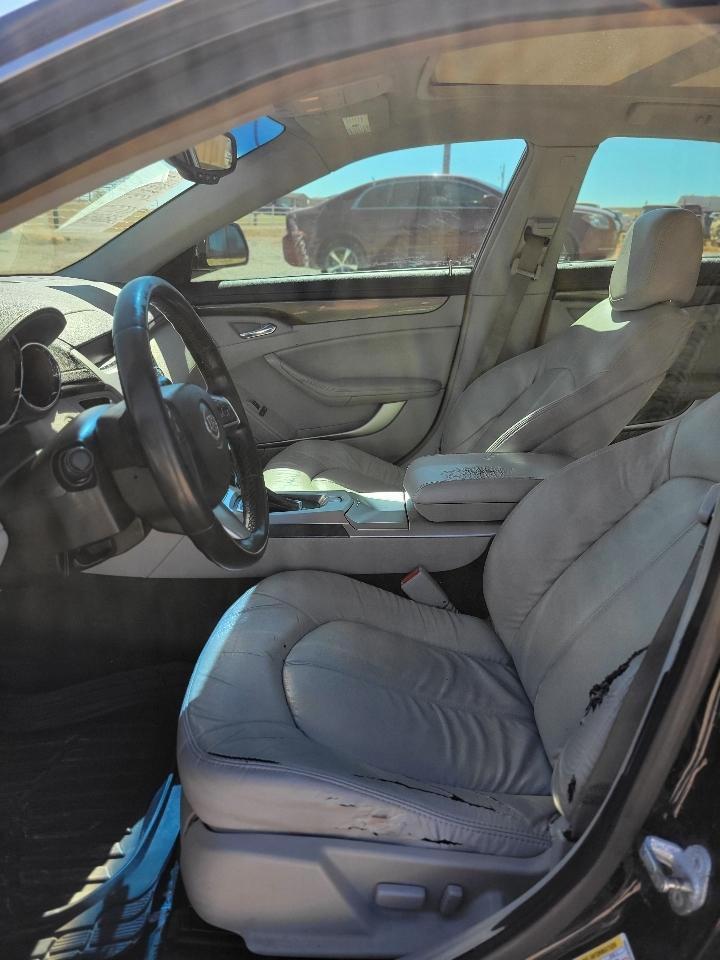 Cadillac CTS Base 2012