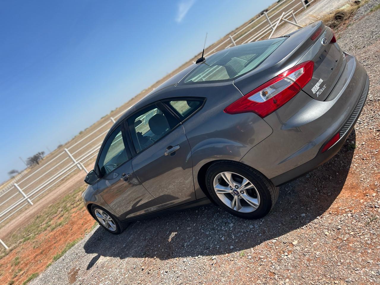 Ford Focus SE Sedan 2014