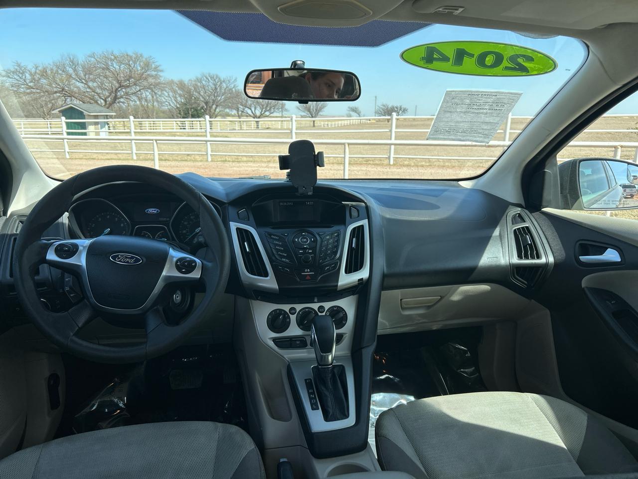 Ford Focus SE Sedan 2014