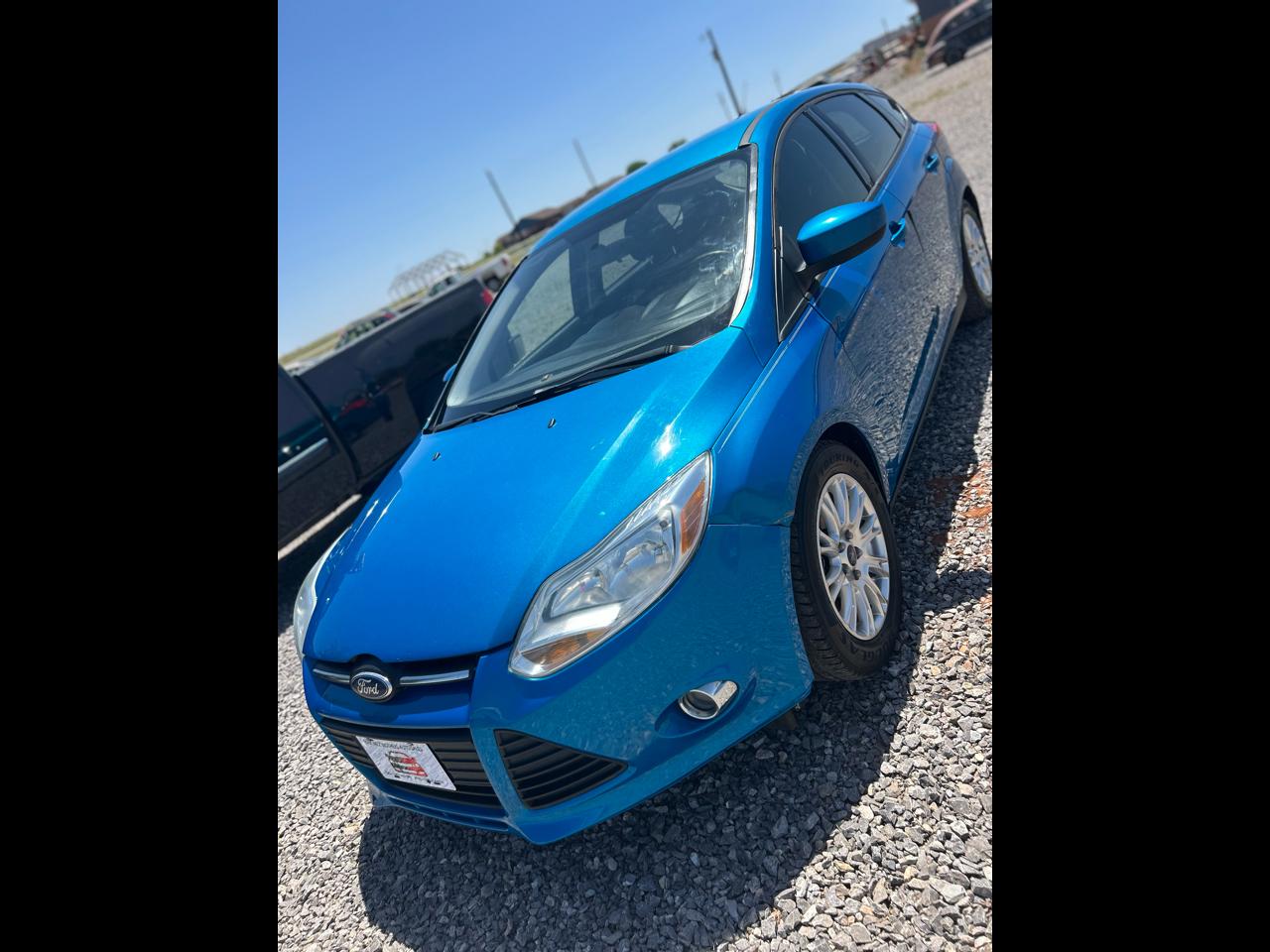 Ford Focus SE 2012