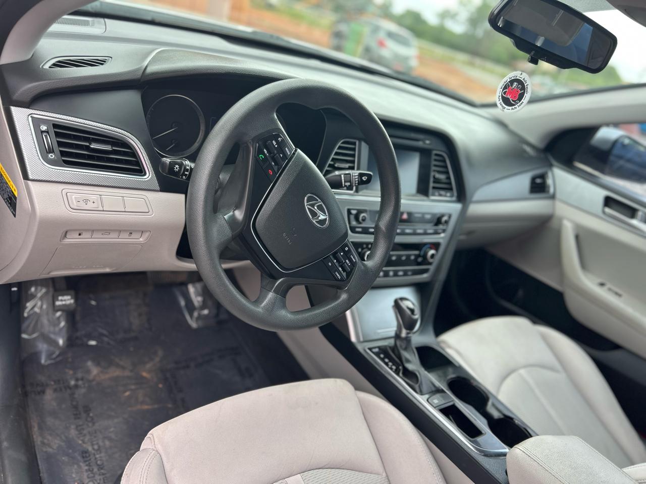 Hyundai Sonata SE 2017