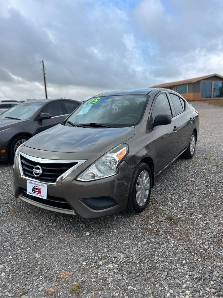 Nissan Versa 1.6 S 5M 2015