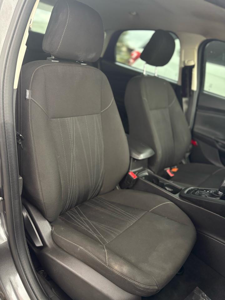 Ford Focus SE Sedan 2015