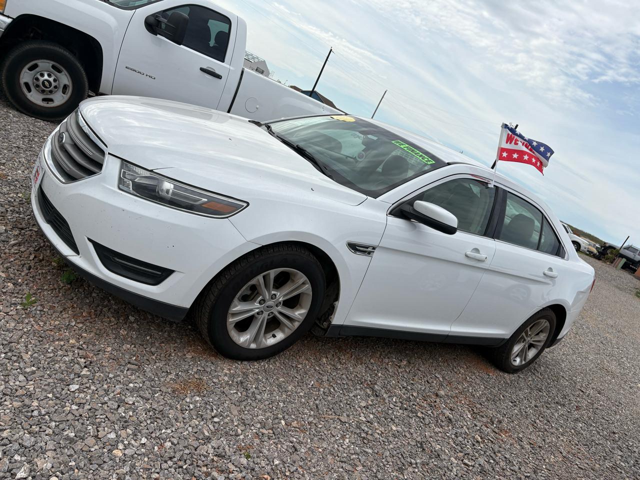 Ford Taurus SEL FWD 2017