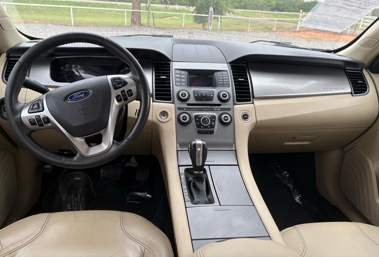 Ford Taurus SEL FWD 2017