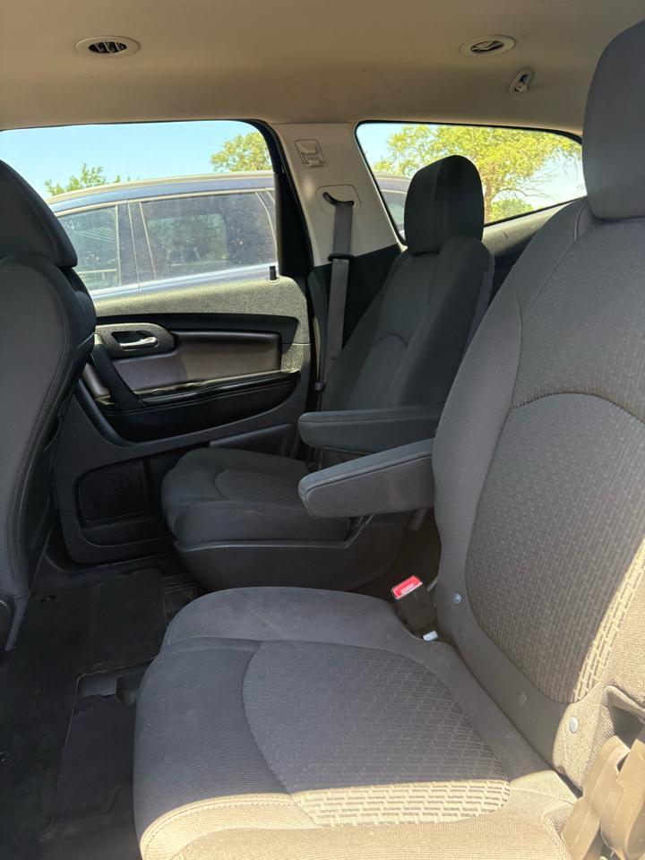 Chevrolet Traverse LT FWD 2012