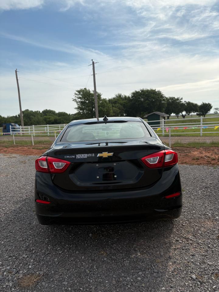 Chevrolet Cruze LS Auto 2018