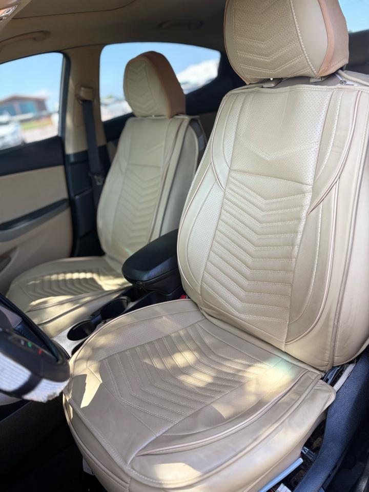 Hyundai Elantra GLS M/T 2013