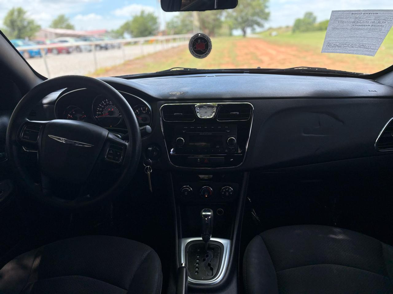 Chrysler 200 LX 2014