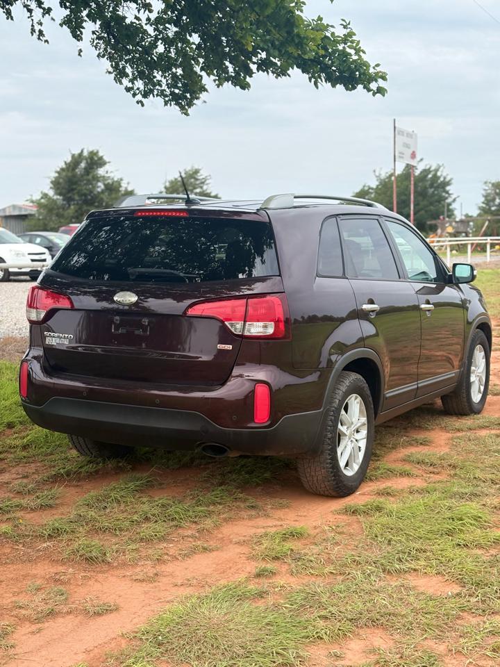 Kia Sorento LX 2WD 2014
