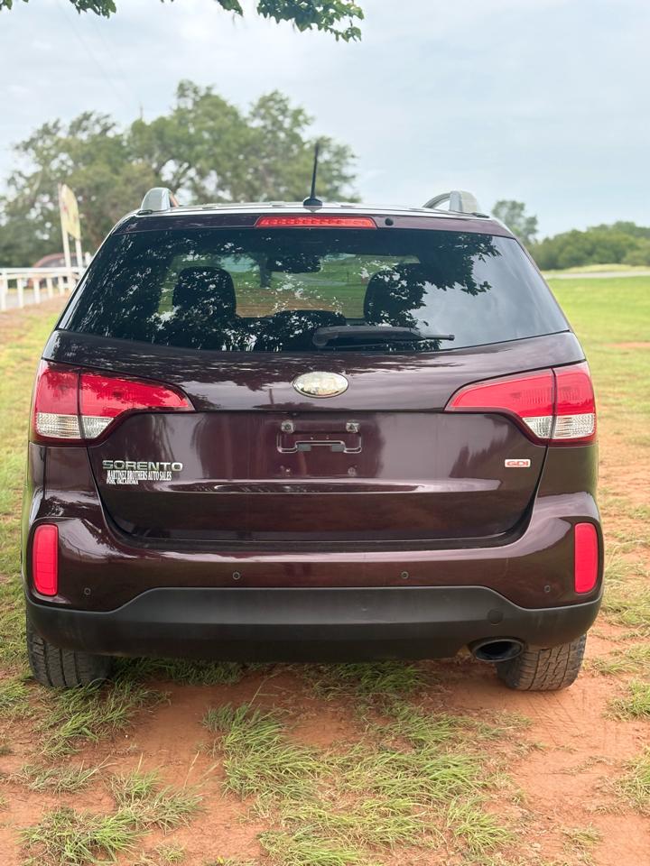 Kia Sorento LX 2WD 2014