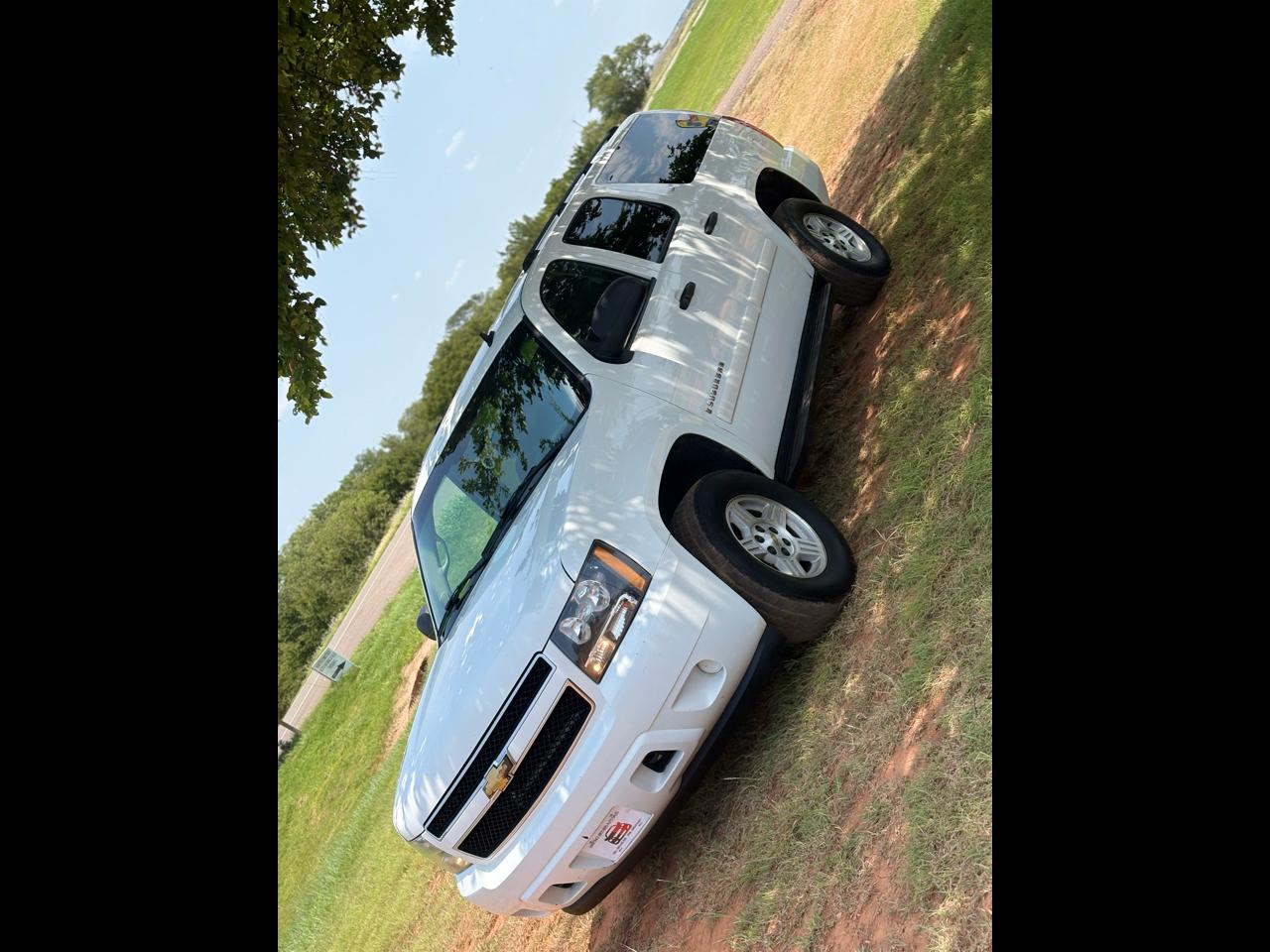 Chevrolet Suburban LS 1500 4WD 2007