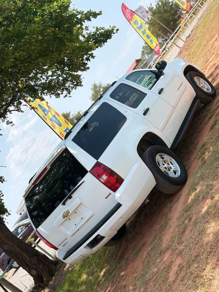 Chevrolet Suburban LS 1500 4WD 2007