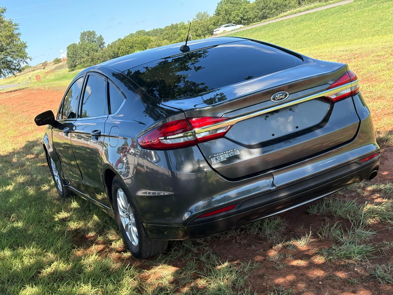 Ford Fusion S 2017