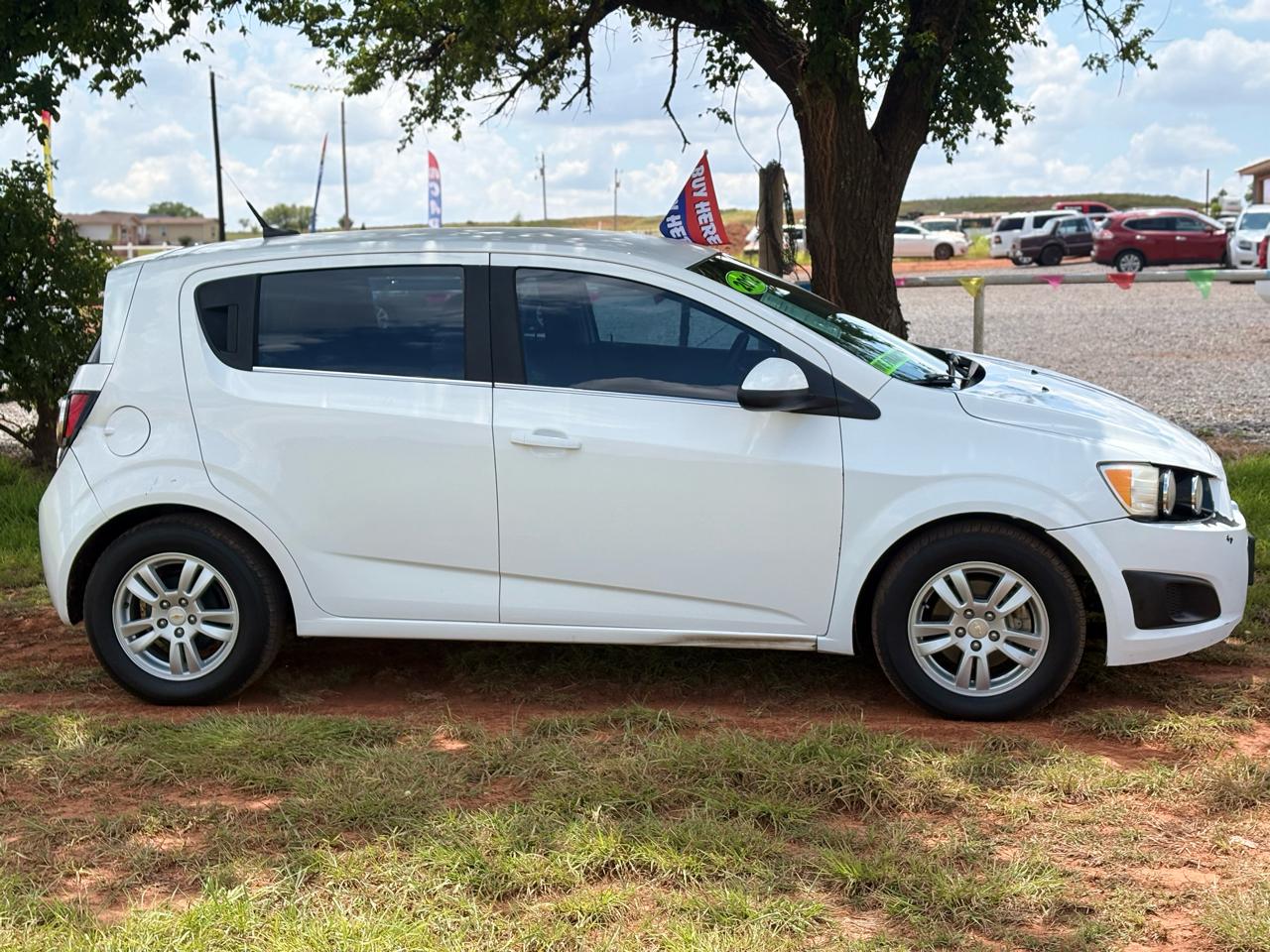 Chevrolet Sonic 2LT 5-Door 2012