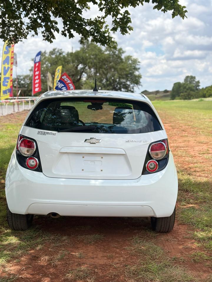 Chevrolet Sonic 2LT 5-Door 2012