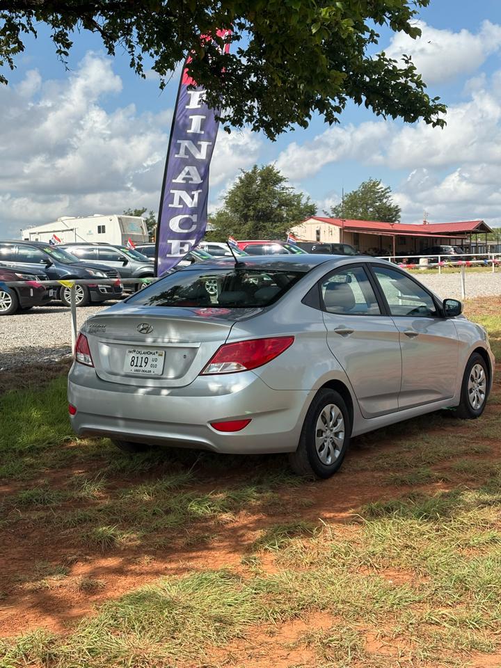 Hyundai Accent SE 4-Door 6A 2017