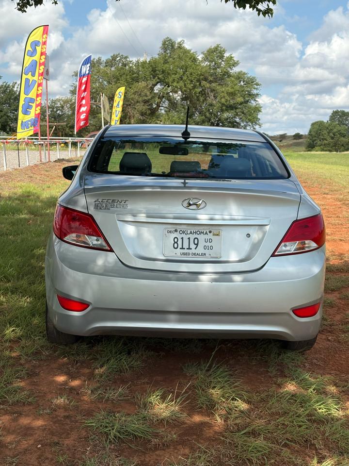 Hyundai Accent SE 4-Door 6A 2017