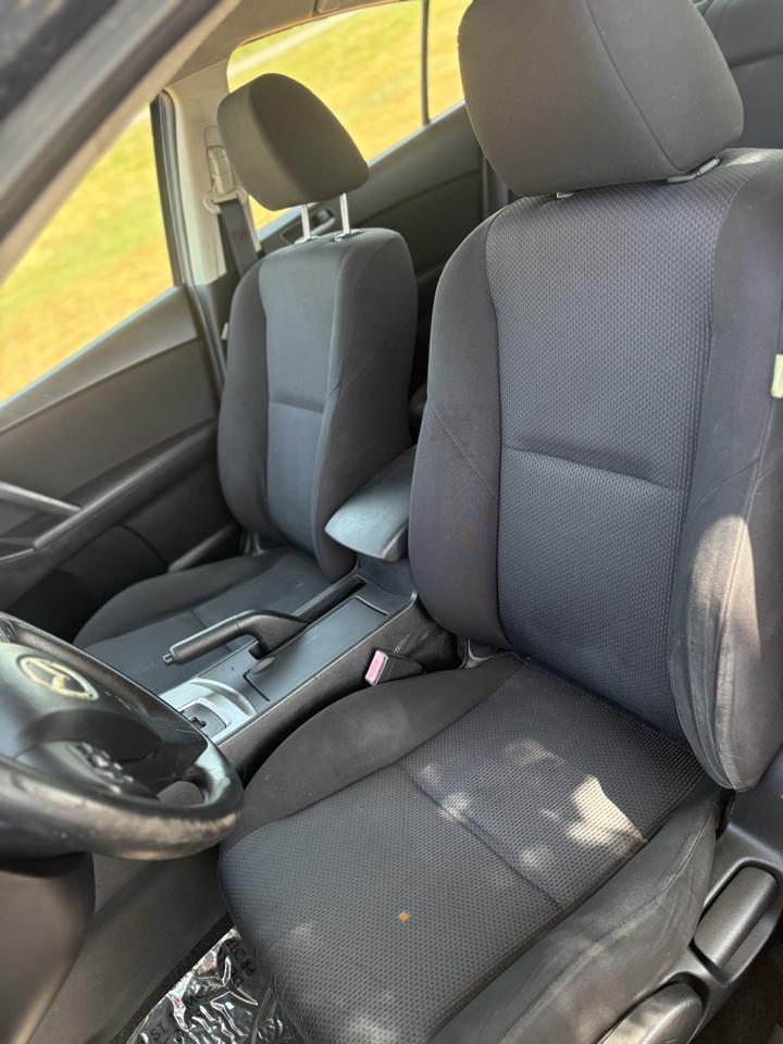 Mazda MAZDA3 i Touring 4-door 2011