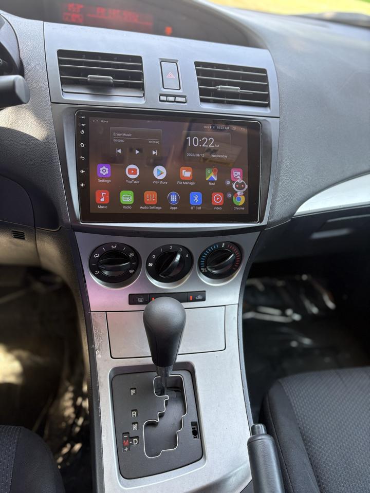 Mazda MAZDA3 i Touring 4-door 2011