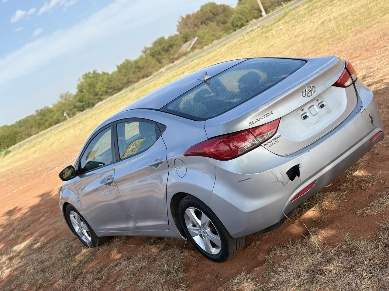 Hyundai Elantra GLS M/T 2013