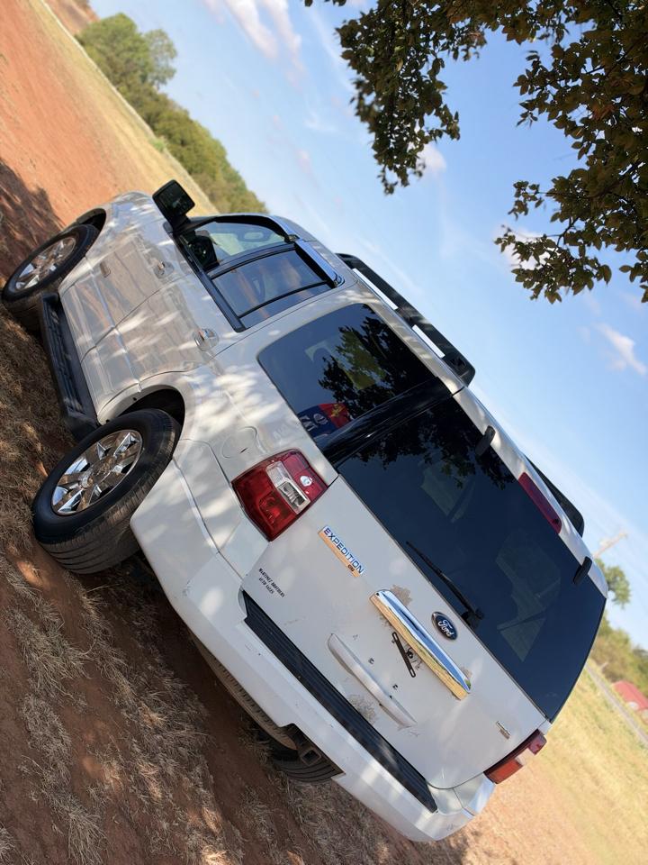 Ford Expedition XLT 4WD 2008