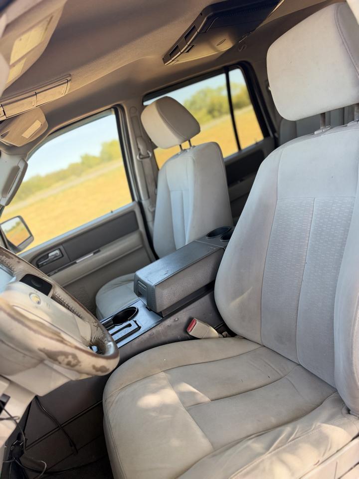 Ford Expedition XLT 4WD 2008