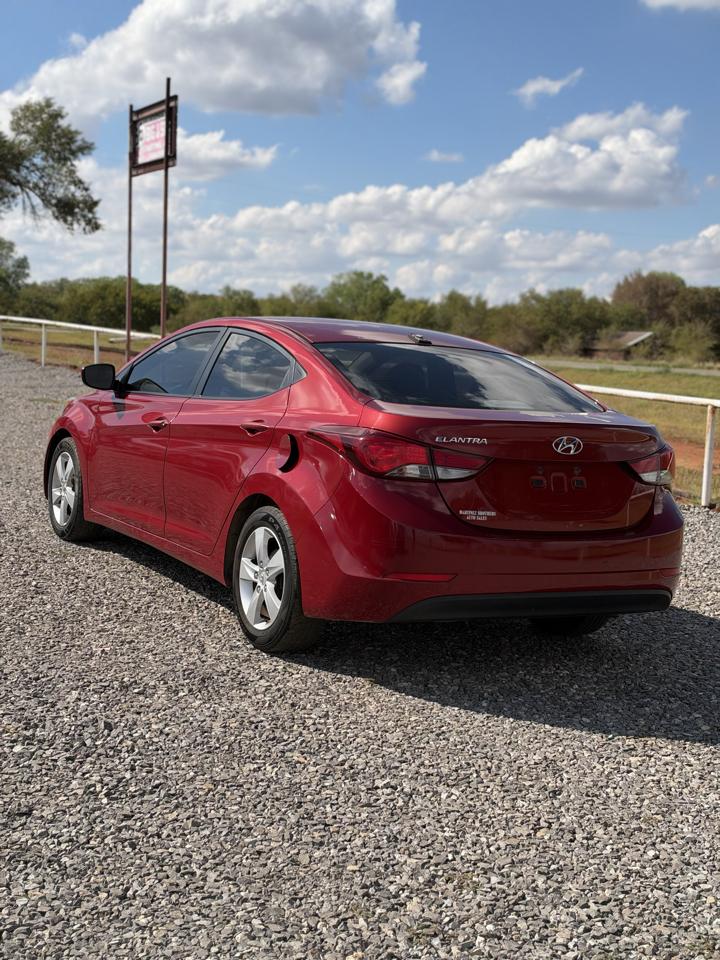 Hyundai Elantra SE 6AT 2016