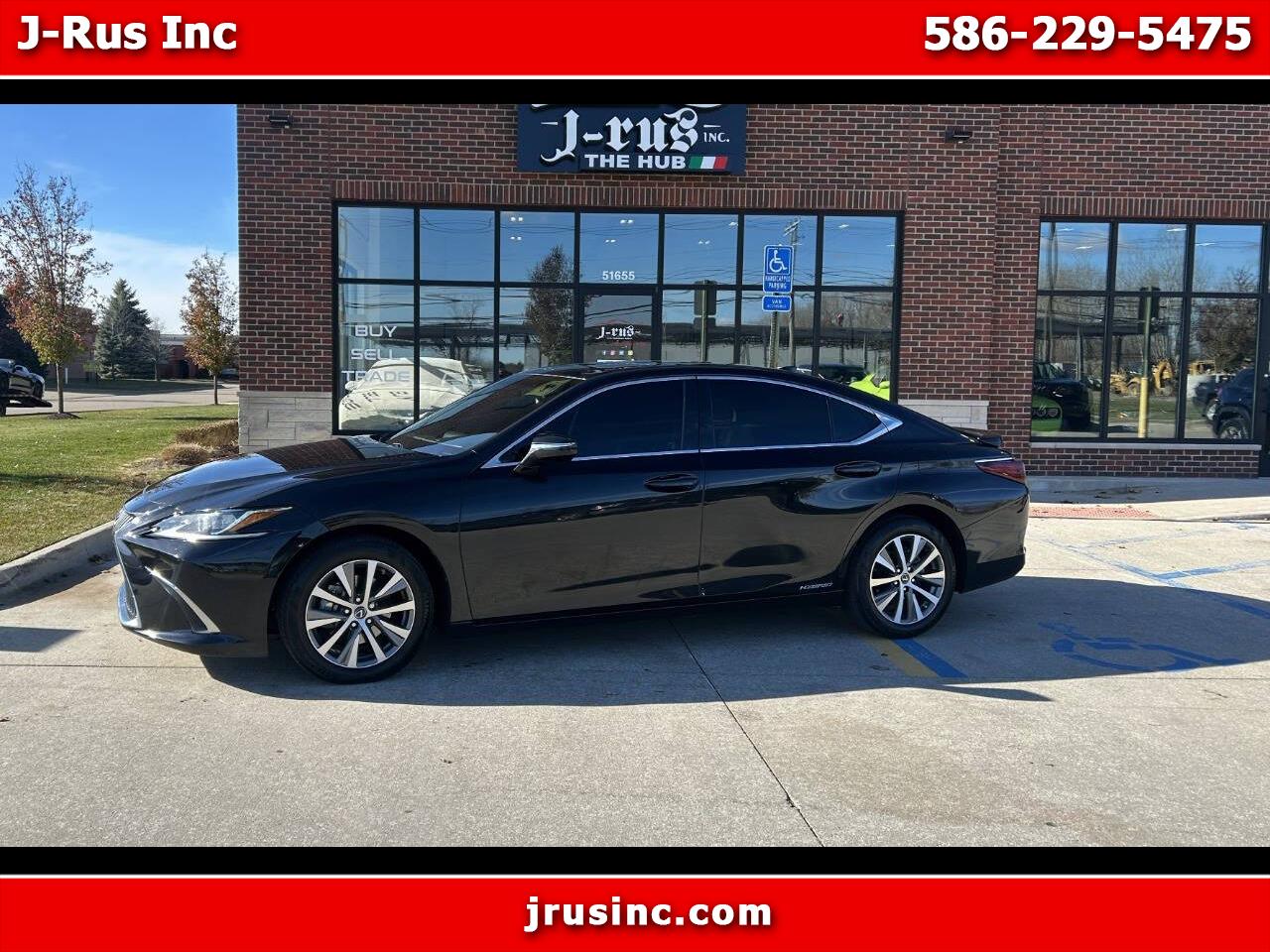 2021 Lexus ES 300h BASE