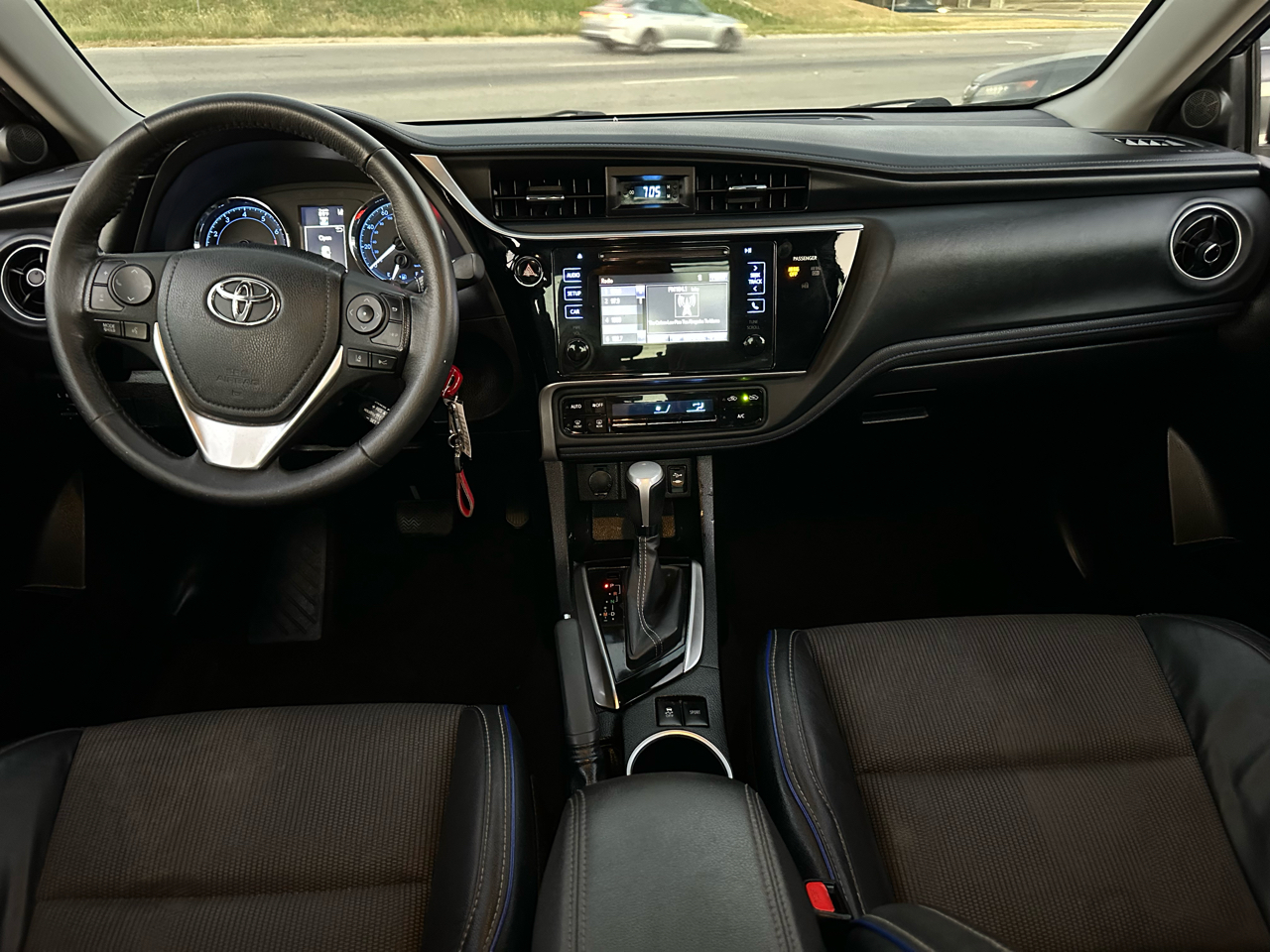 Toyota Corolla LE CVT 2017 Toyota Corolla LE CVT 2017