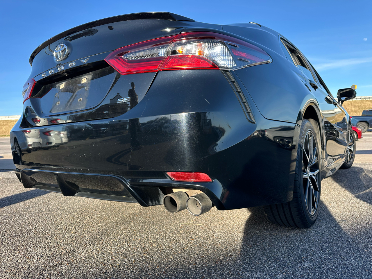 Toyota Camry SE 2021