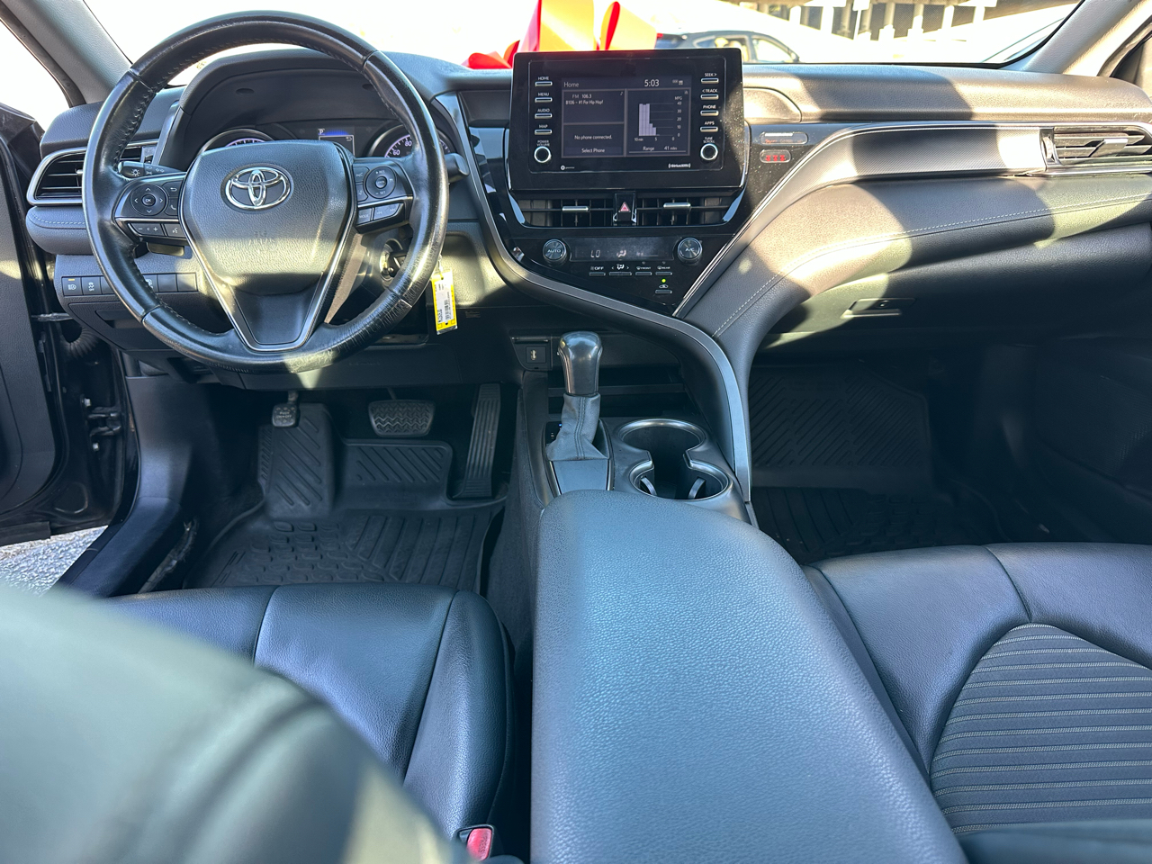 Toyota Camry SE 2021