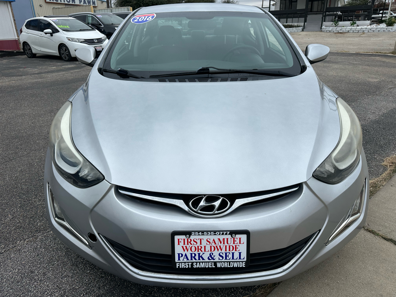 Hyundai Elantra SE 6AT 2016