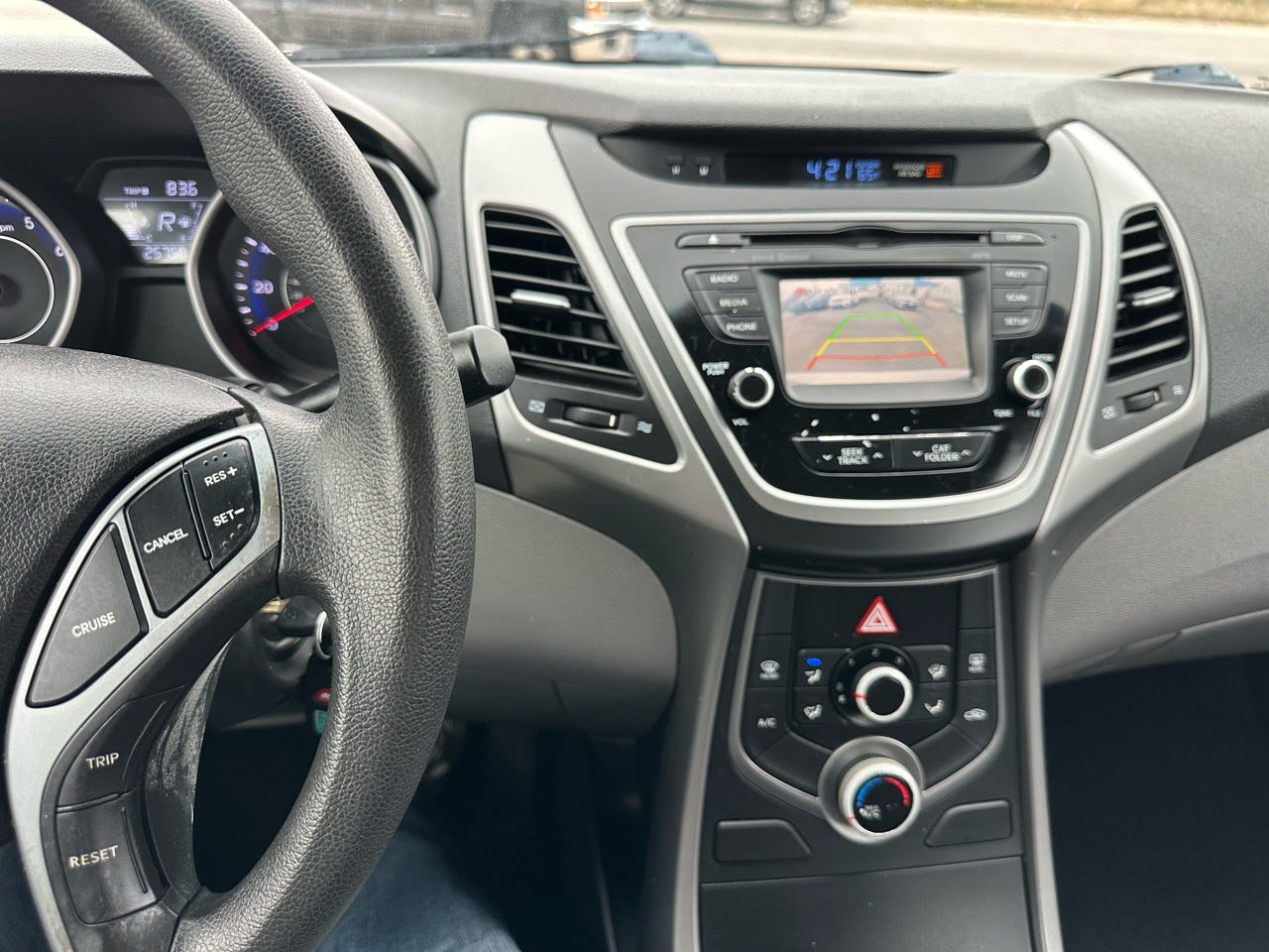 Hyundai Elantra SE 6AT 2016