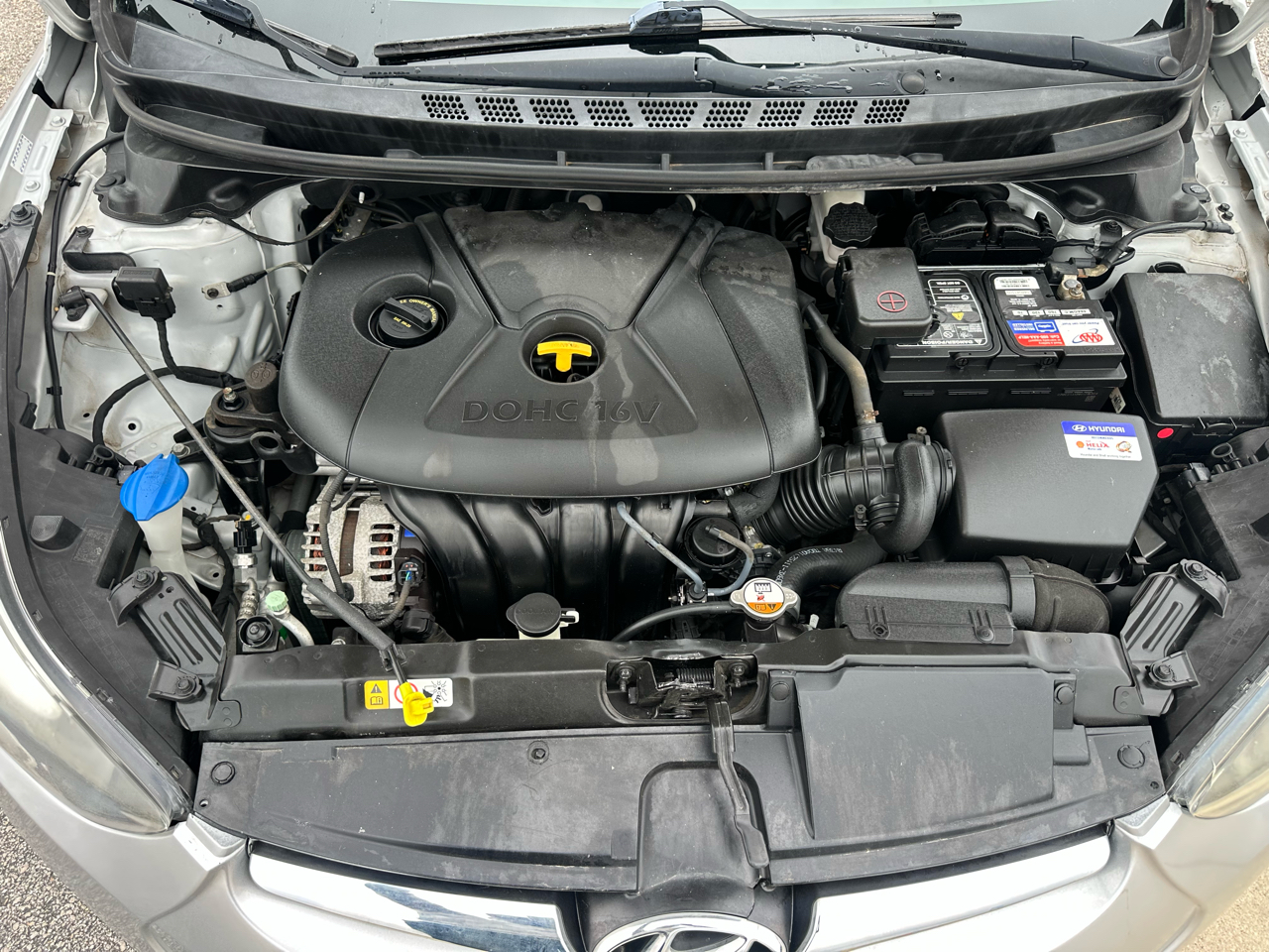 Hyundai Elantra SE 6AT 2016