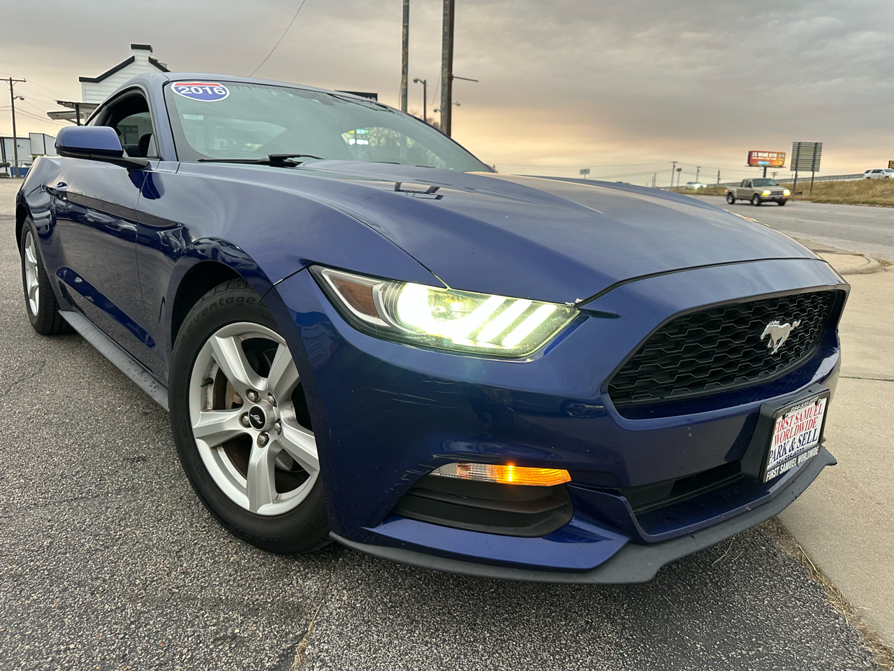 Ford Mustang V6 Coupe 2016