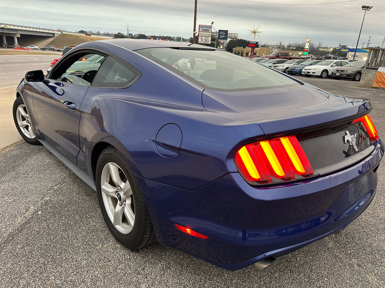 Ford Mustang V6 Coupe 2016