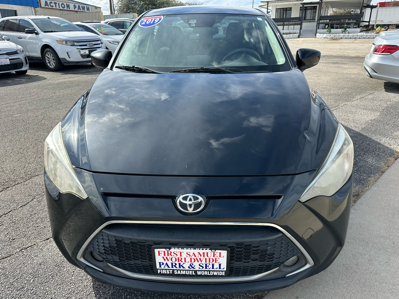 Toyota Yaris iA 6A 2019